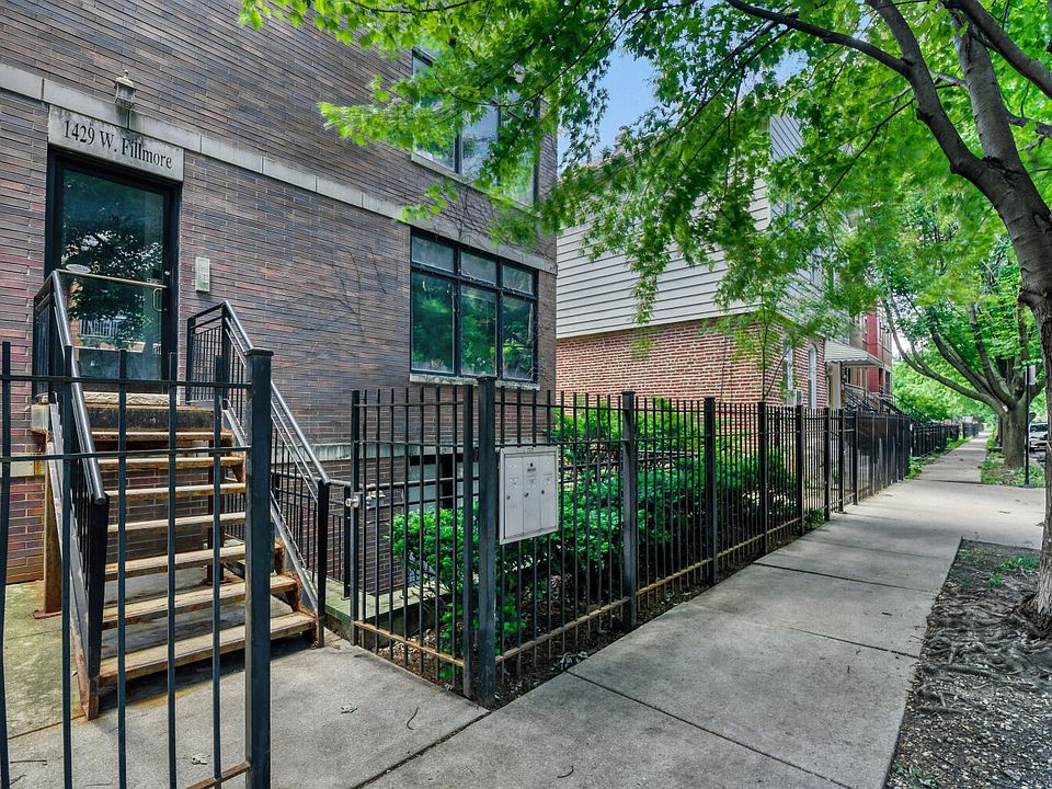 1st image of 1429 W Fillmore St APT 3