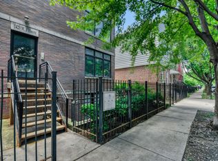 1429 W Fillmore St APT 3, Chicago, IL 60607