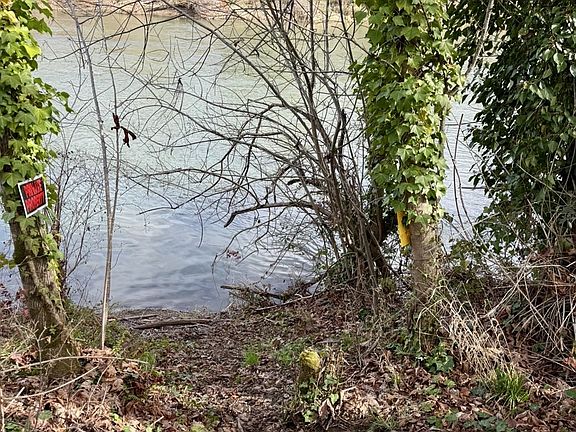 2nd image of 4178 Old Melrose Rd