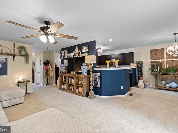 5th image of 24 Raleigh Ct