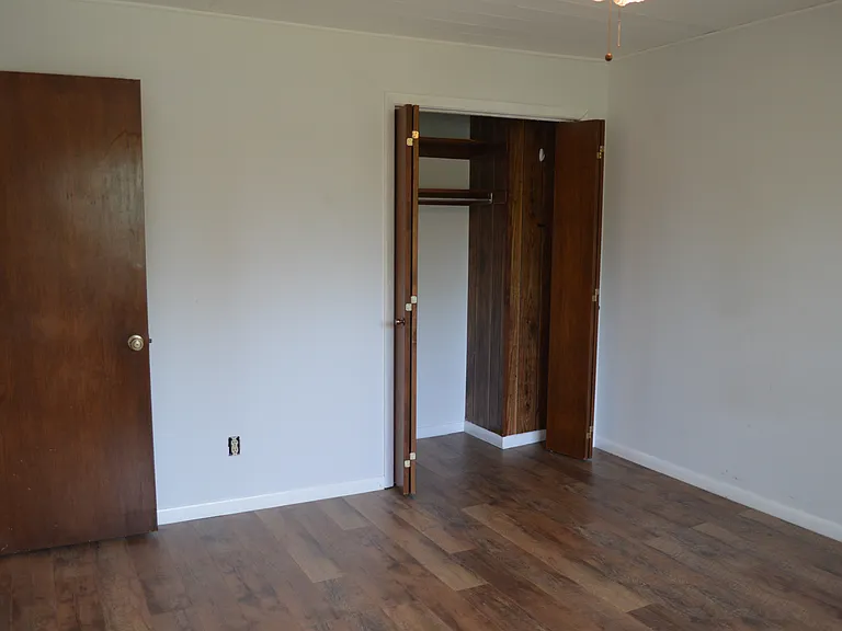 2713 Shropshire Blvd — Photo 18