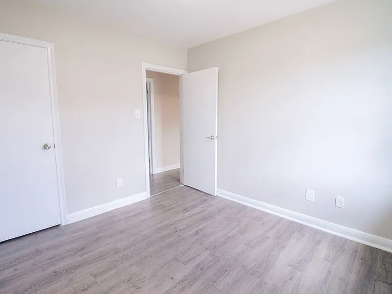 89 Clarendon Ave — Photo 36