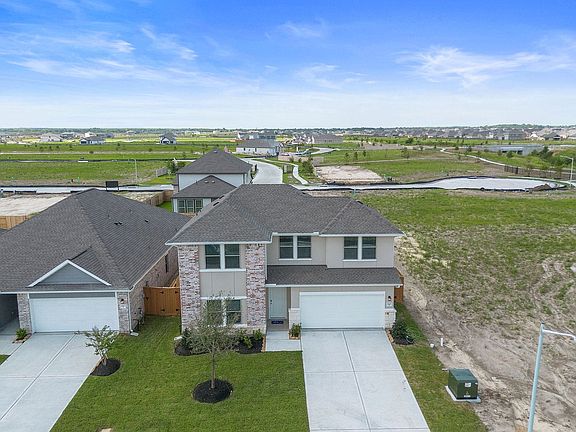 4th image of 2617 Lake Bryan Dr
