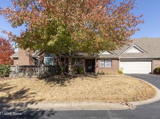 7901 Treetops Dr, Louisville, KY