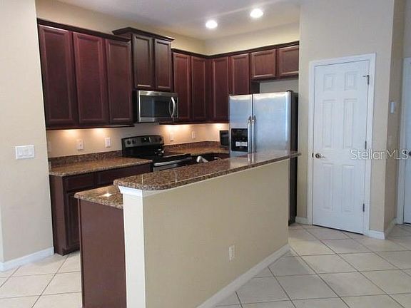 5th image of 116 Canterbury Bell Dr