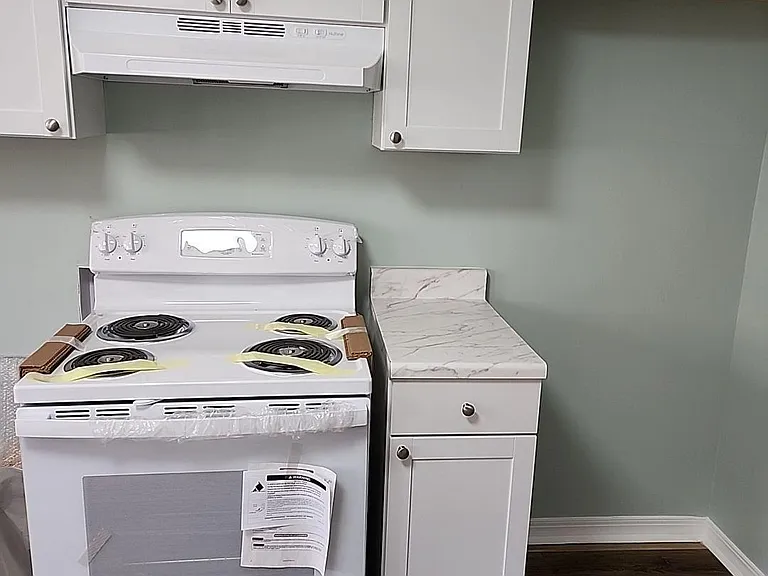 New stove and cabinets