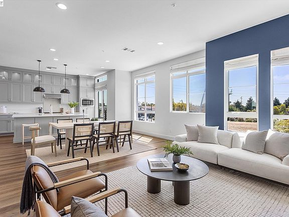 4th image of 55 W Atlantic Ave #1002