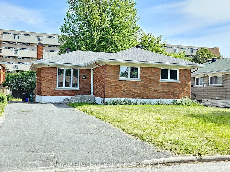 1764 Gage Cres — Photo 37