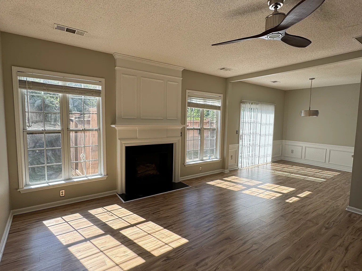 3 bed, 1908 sqft, $2,350 — Photo 3