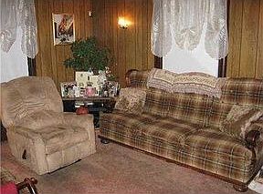4th image of 85 Westcott Ave