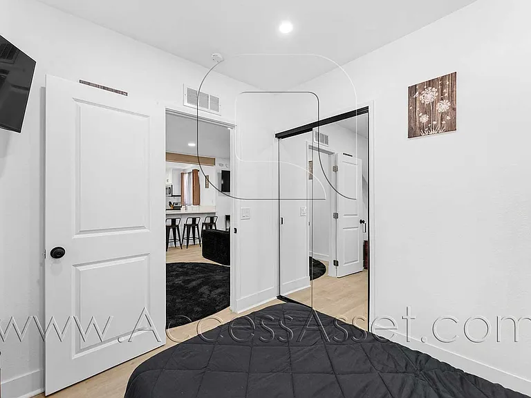 434 Highland Ave — Photo 5