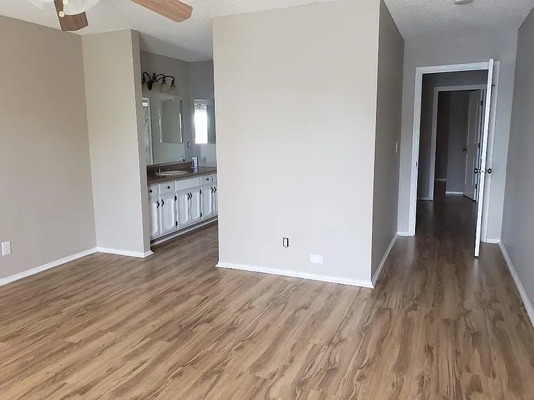 1315 Shell Ct — Photo 11
