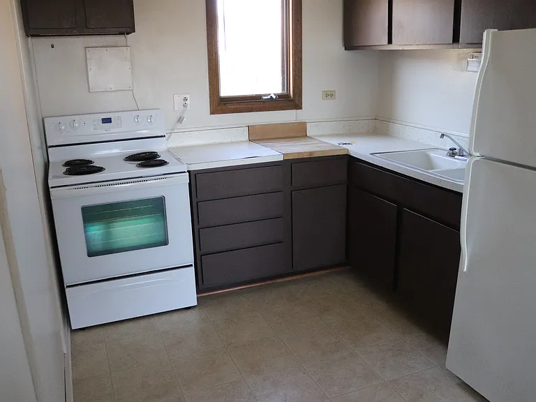 65 Cornforth Rd #8 — Photo 2