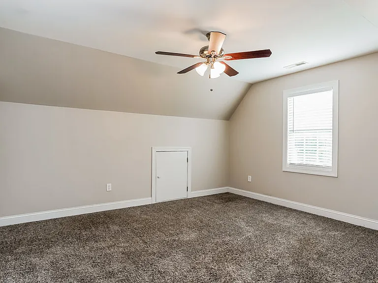 308 Cardinal Crest Ln — Photo 11