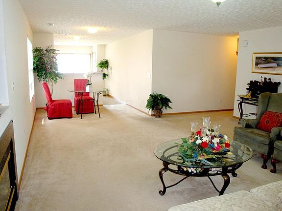 2nd image of 8329 Mira St