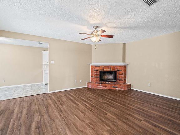 5th image of 1114 Iola Ave