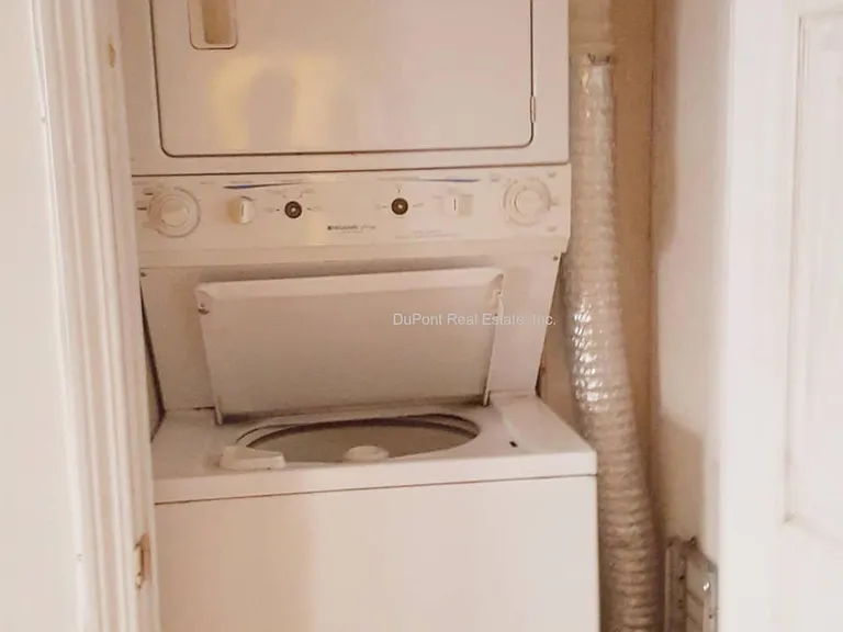 15 Thacher St #1 — Photo 3