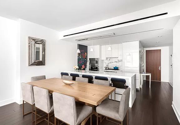 5th image of 5 Franklin Pl APT 11C
