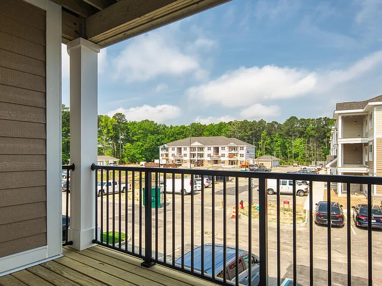 The Apartments at Hallstead Reserve. Modern. Welcoming. Authentically Suffolk. — Photo 129
