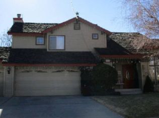 2374 Navajo Cir, Bishop, CA 93514