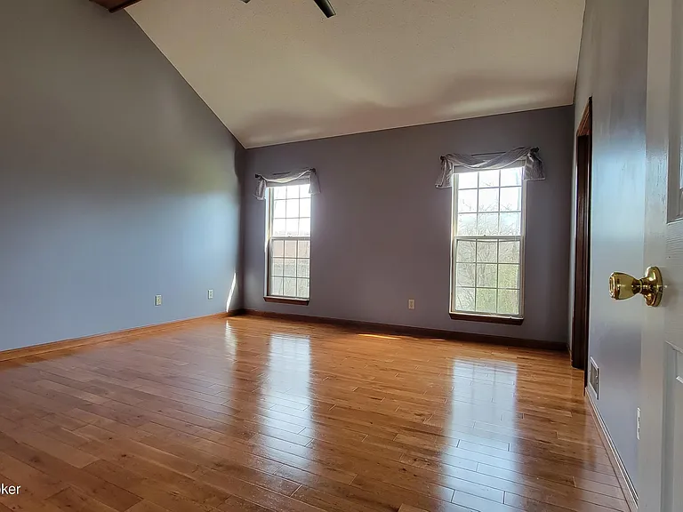 10313 Chimney Ridge Ct — Photo 22