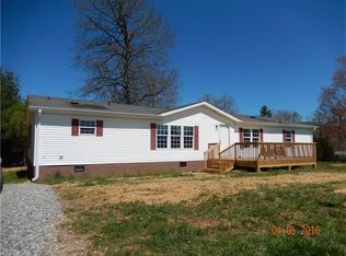 3 Ashley Acres Dr, Candler, NC 28715