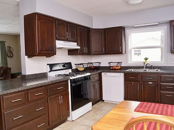 3rd image of 3515 Murl Ave