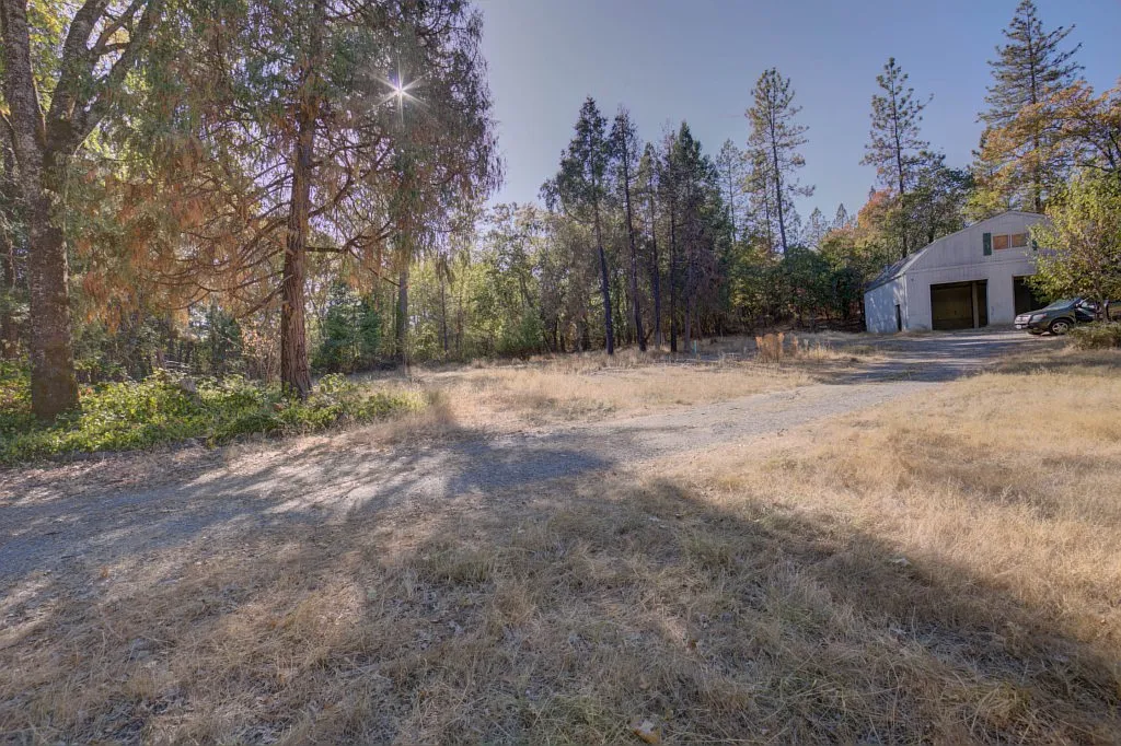 490 Walker Rd photo 1