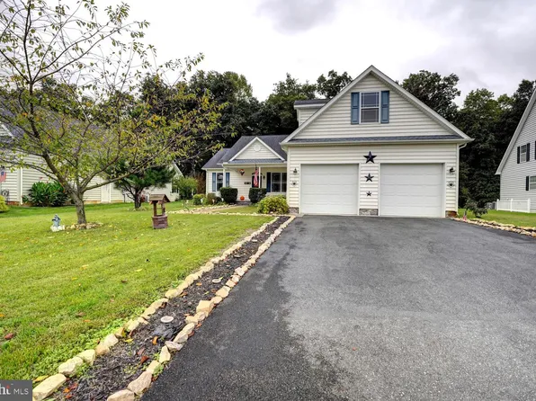 282 S High Meadow Dr, Felton, DE 19943