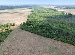 Carolina St, Maxton, NC 28364