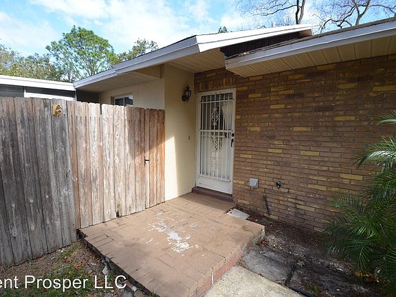 3rd image of 4719 Cartegena Ct