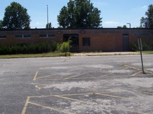 1600 E Boyton St, Marion, IL 62959