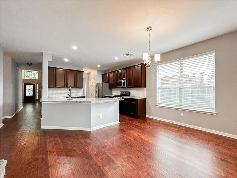 6810 Summer Bridge Ln — Photo 15