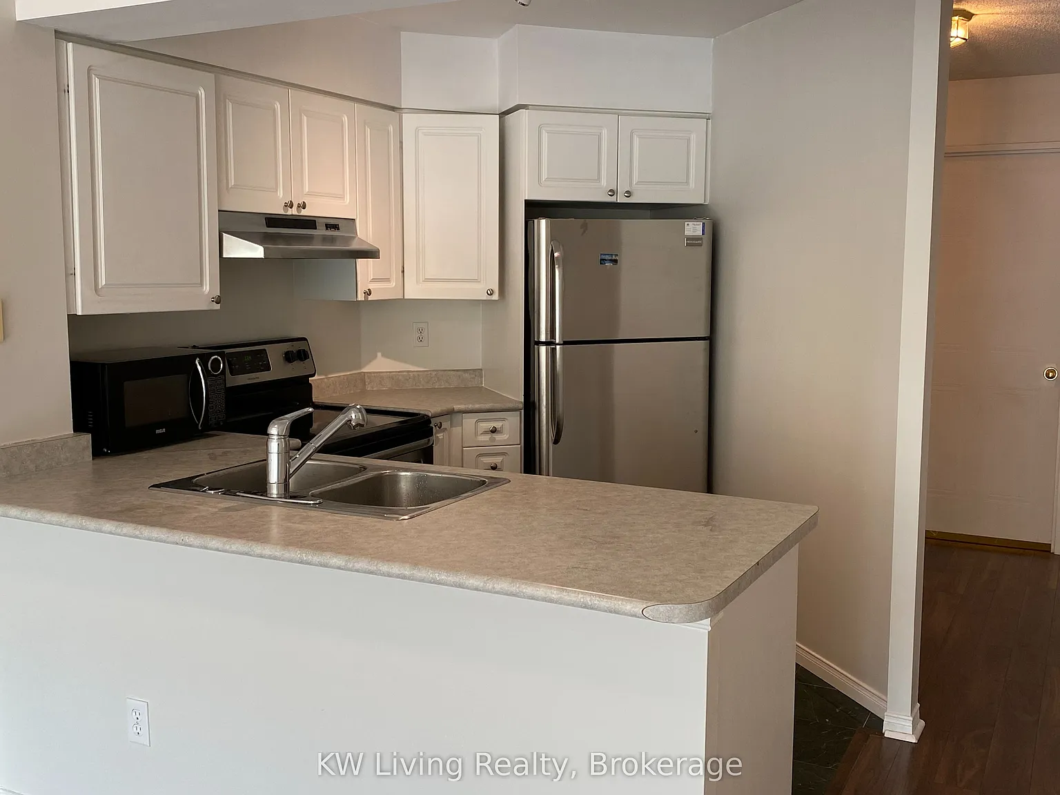 2 bed, $3,350 — Photo 3