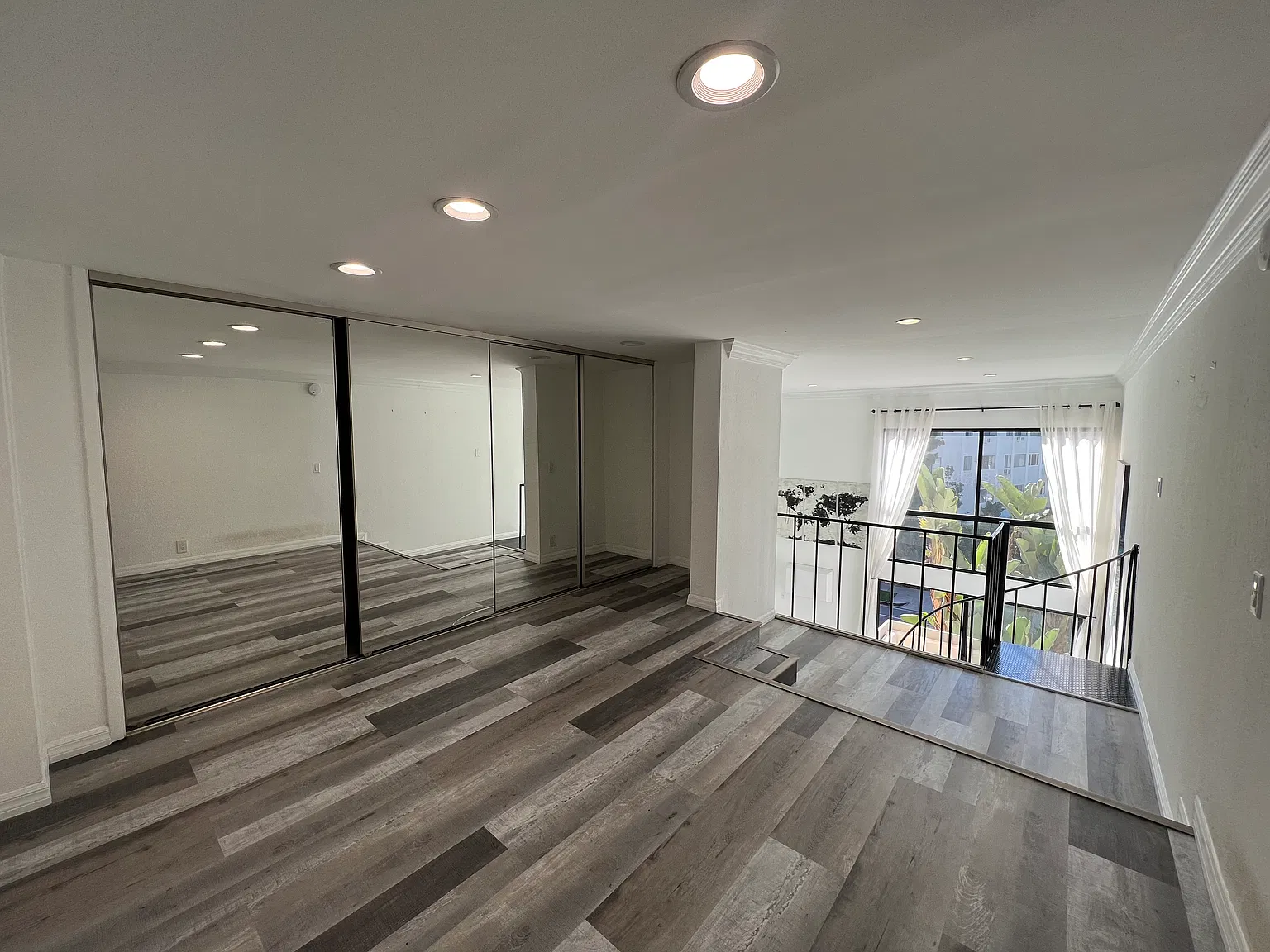1 bed, 660 sqft, $2,990 — Photo 4