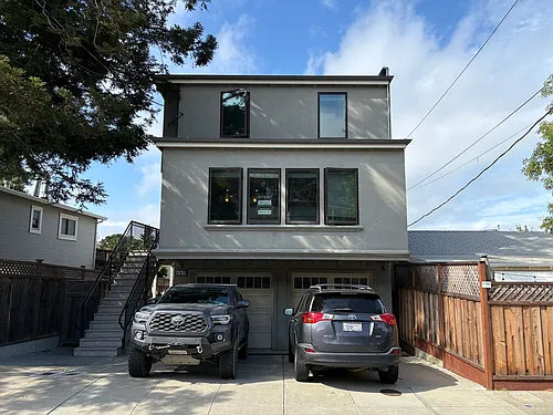 418 Monterey St Photo 1