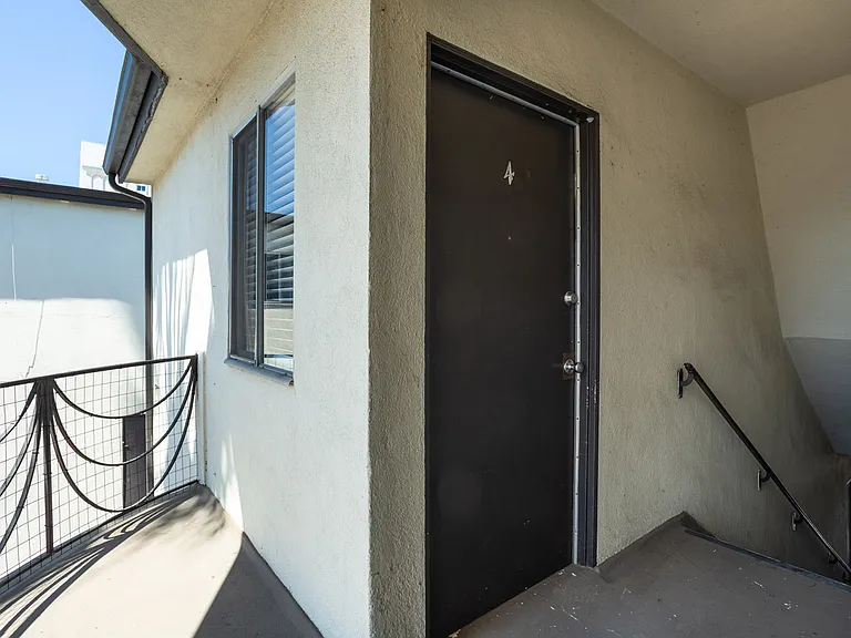 632 Pico Blvd #4 — Photo 15