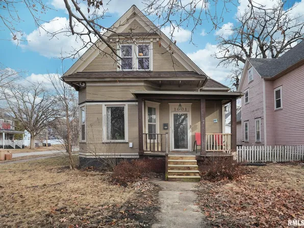 1001 19th St, Rock Island, IL 61201