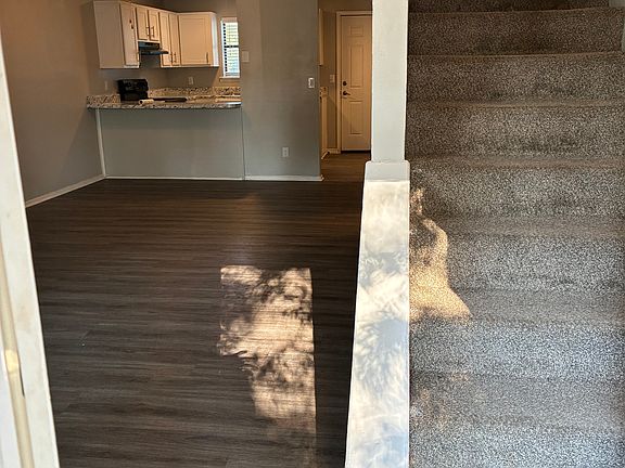 3rd image of 1407C Oriole St #C