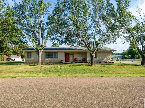 812 Meadow Ln, Atlanta, TX 75551