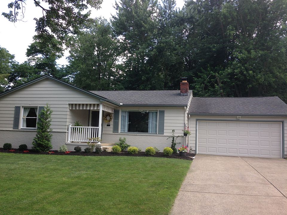 1st image of 165 Village Blvd