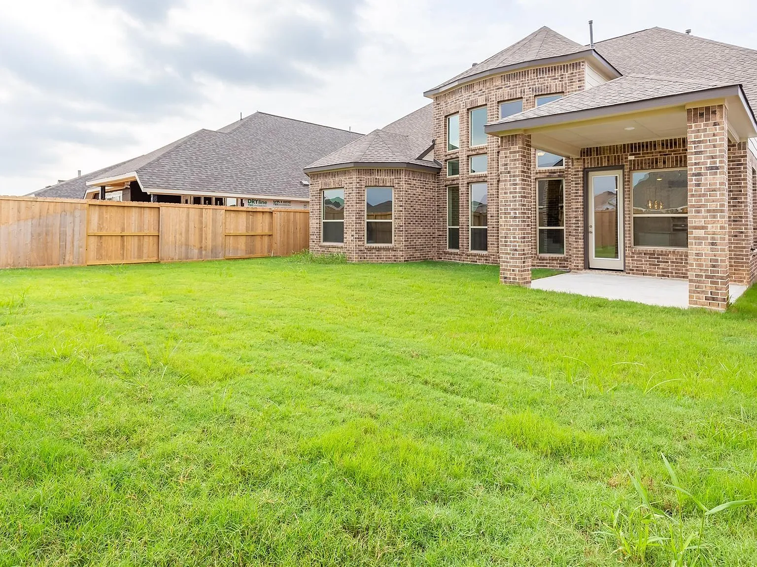 4 bed, 3.5 bath, 2781 sqft, $3,195 — Photo 3