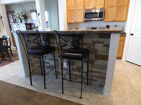 5th image of 317 Shadowbrook Dr