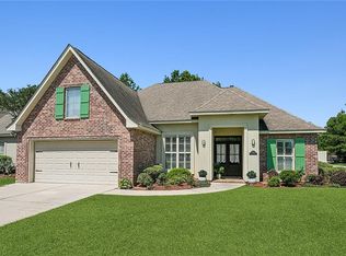300 Brown Thrasher Loop S, Madisonville, LA 70447