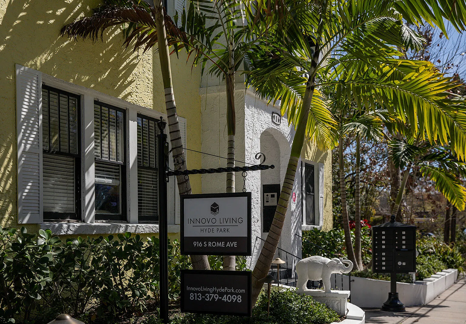 Studio, 525 sqft, $1,943 — Photo 1