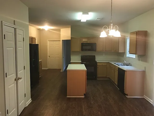 7954 Village Pass — Photo 8