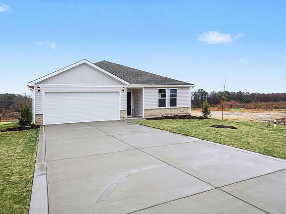 2nd image of 31 E Emily Gardens Dr Lot 85