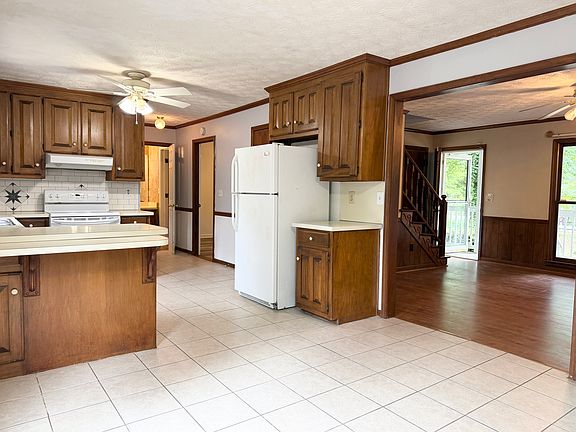 2nd image of 5536 Wydella Rd SW