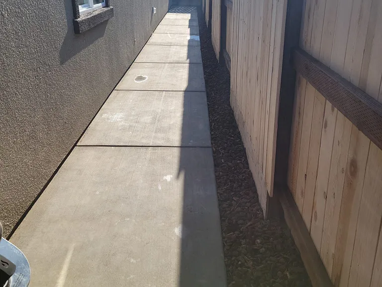4231 Freemark Ave — Photo 38