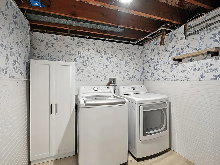 2609 E 1st Ave — Photo 16